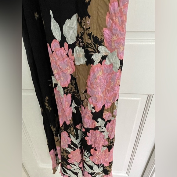 Free People Get  To You Printed Maxi Slip- Size Medium. New with tags - Picture 5 of 6